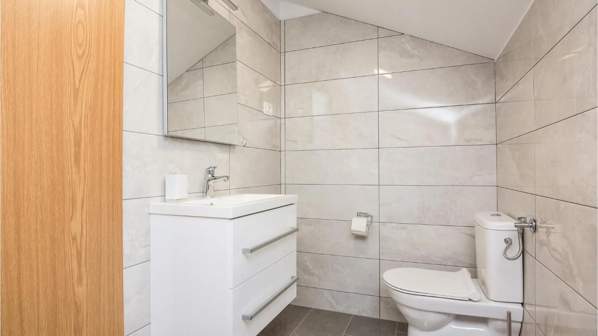 3 Bedroom Awesome Home In Donje Rastane Holiday home
